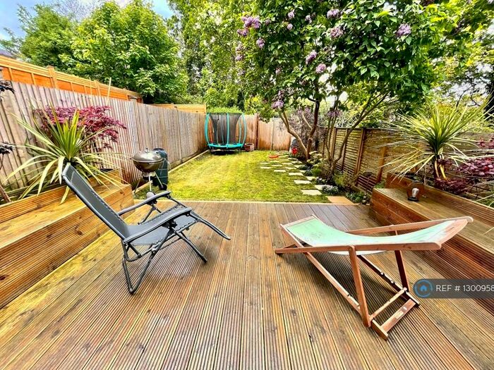 4 Bedroom Terraced House To Rent In Beardell Street, London, SE19