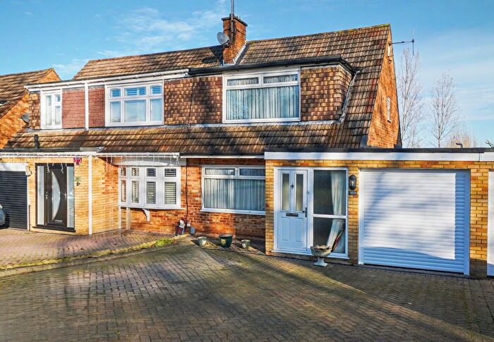 4 Bedroom Semi Detached House For Sale In Beechings Way, Rainham, ME8