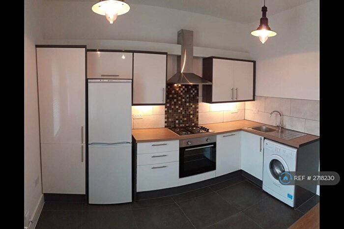 2 Bedroom Flat To Rent In Bromsgrove Street, Cardiff, CF11
