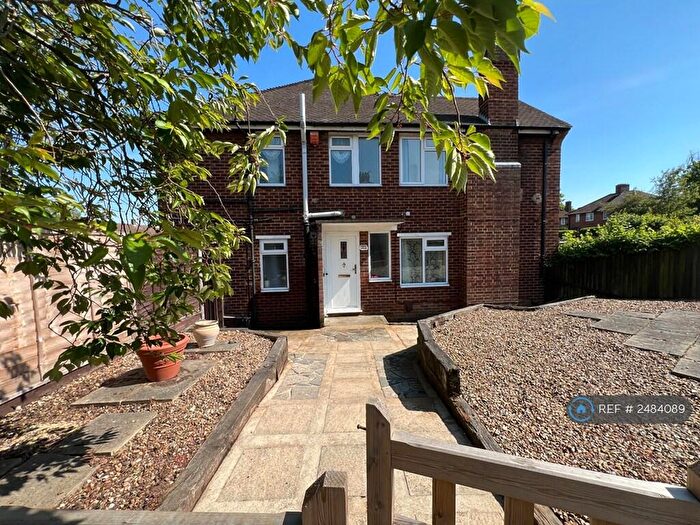 2 Bedroom Maisonette To Rent In Mottingham Road, London, SE9