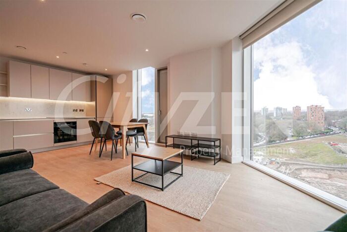 2 Bedroom Flat To Rent In Victoria Riverside, Dantzic Street, Manchester, M4