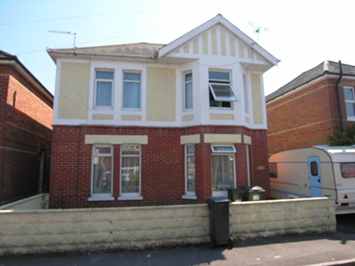 5 Bedroom House To Rent In Bedroom Detached House In Charminster, BH9