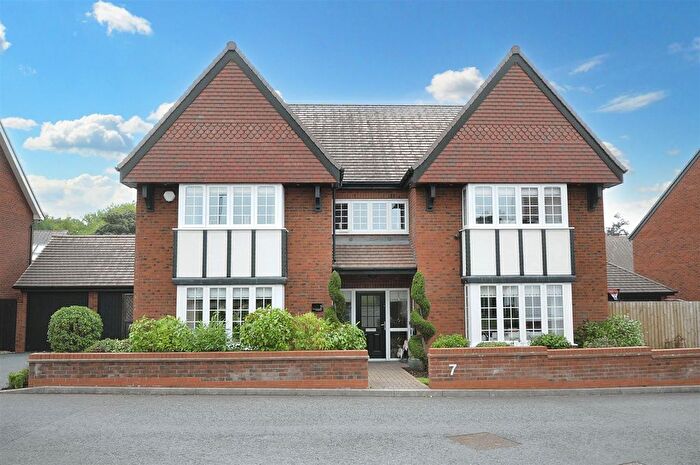 5 Bedroom Detached House For Sale In Amherst Place, Barlaston, Stoke-On-Trent, ST12