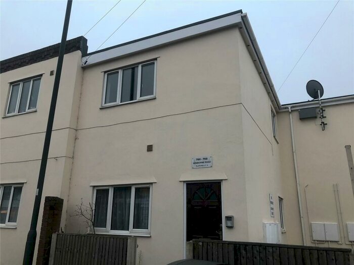 3 Bedroom Apartment To Rent In Wimborne Road, Bournemouth, BH9