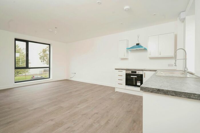 2 Bedroom Flat To Rent In C Trulock Road, London, N17