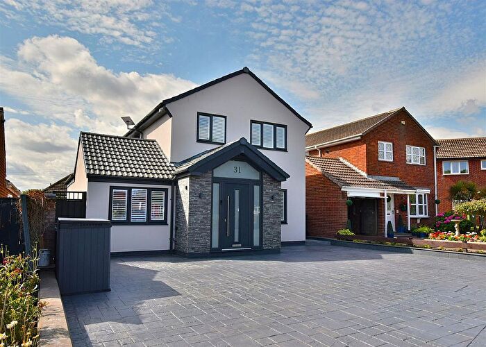 4 Bedroom Detached House For Sale In Whiterocks Grove, Whitburn, SR6