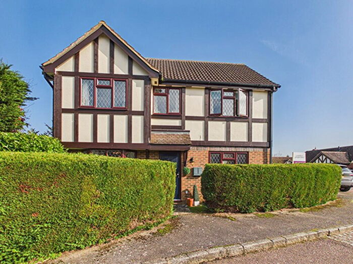 4 Bedroom Detached House For Sale In Brockwood Close, Gamlingay, SG19