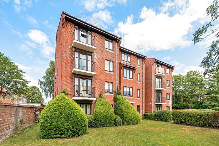 Studio For Sale In Creffield Road, London, W3