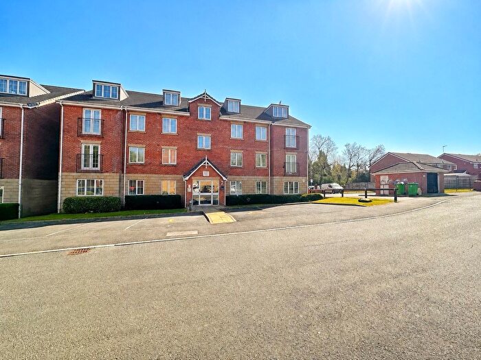 2 Bedroom Flat For Sale In Canberra Way, Balderstone, Rochdale, Greater Manchester, OL11