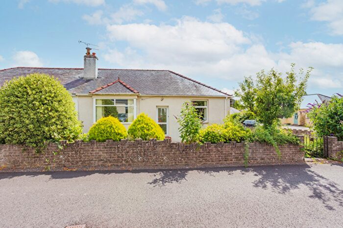 2 Bedroom Semi-Detached Bungalow For Sale In Hazelrigg Avenue, Dumfries, DG2