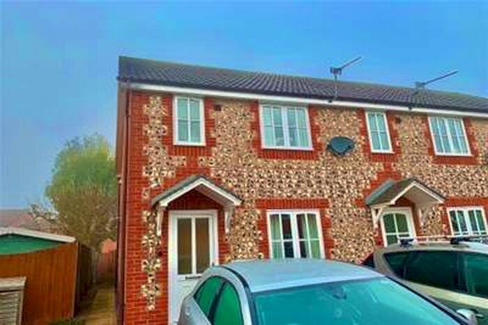 3 Bedroom House To Rent In Mardale Close, Gamston, NG2