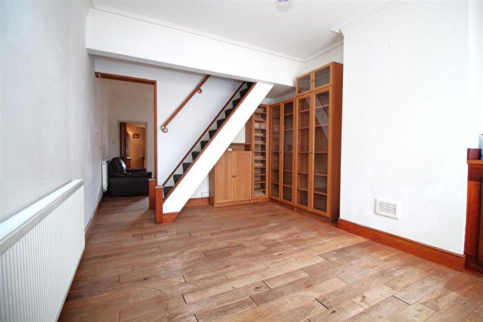 2 Bedroom Terraced House To Rent In Beatrice Road, Leicester, LE3