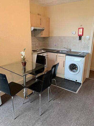 2 Bedroom Flat To Rent In Heald Place, M14