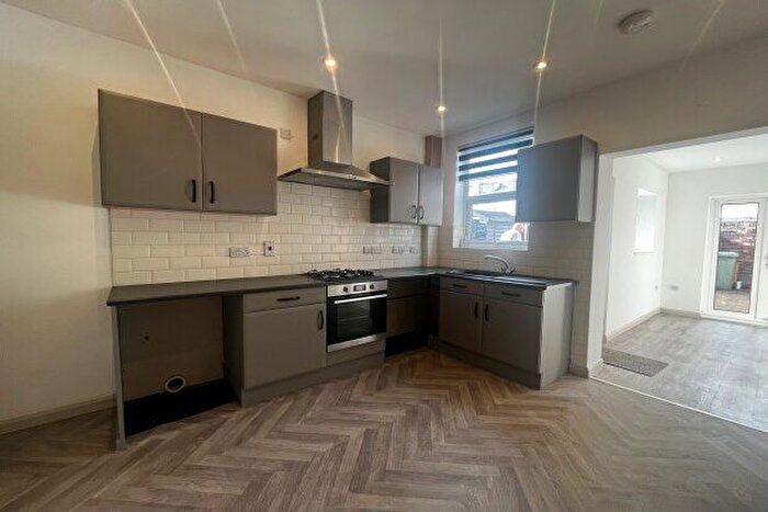 3 Bedroom Property To Rent In Ashland Road, Sheffield, S21