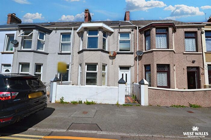 3 Bedroom Terraced House For Sale In Picton Road, Hakin, Milford Haven, SA73