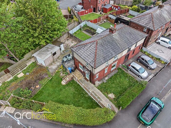 3 Bedroom Semi-Detached House For Sale In Devonshire Road, Atherton, M46