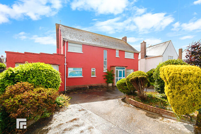 4 Bedroom Detached House For Sale In Trem Y Don, Barry, CF62