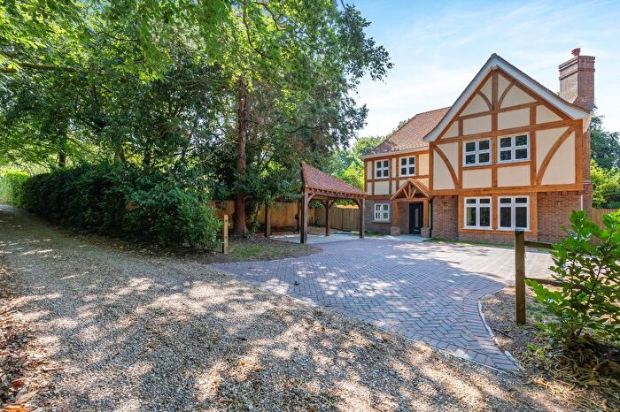 4 Bedroom Detached House For Sale In Highercombe Road, Haslemere, Surrey, GU27