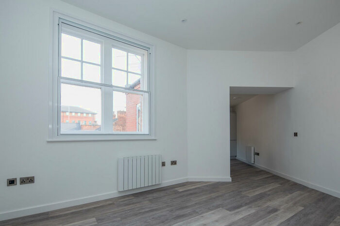 2 Bedroom Apartment To Rent In Chapel Bar, Nottingham, NG1