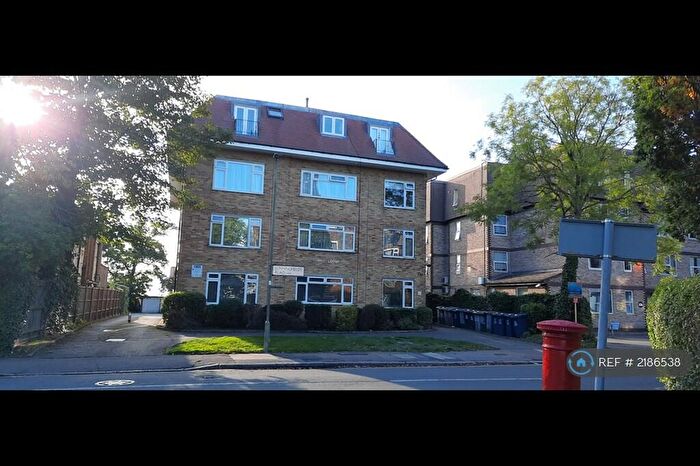 2 Bedroom Flat To Rent In Sunny Lodge, London, NW4