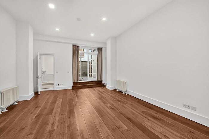 2 Bedroom Flat To Rent In Queen's Gate, SW7