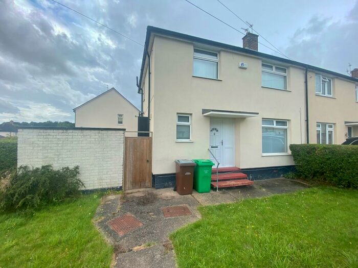 3 Bedroom House To Rent In Bournmoor Avenue, Clifton, NG11