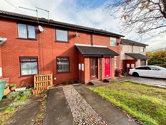 2 Bedroom Mews To Rent In Green Hill, Prestwich, Manchester, M25