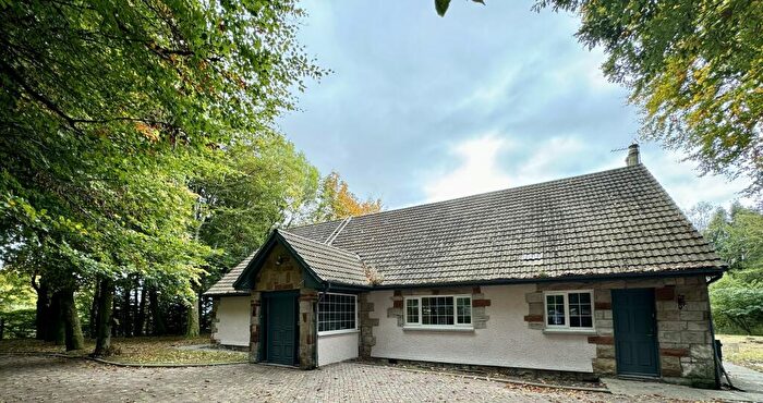 5 Bedroom Detached House To Rent In Cochno Town Farm House, G81