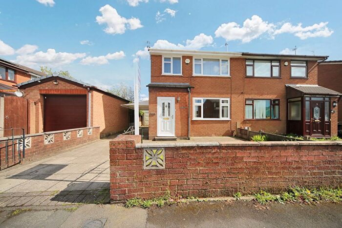 3 Bedroom Semi-Detached House For Sale In Parkfields, Abram, WN2