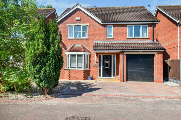 4 Bedroom Detached House For Sale In Fields End, DN39