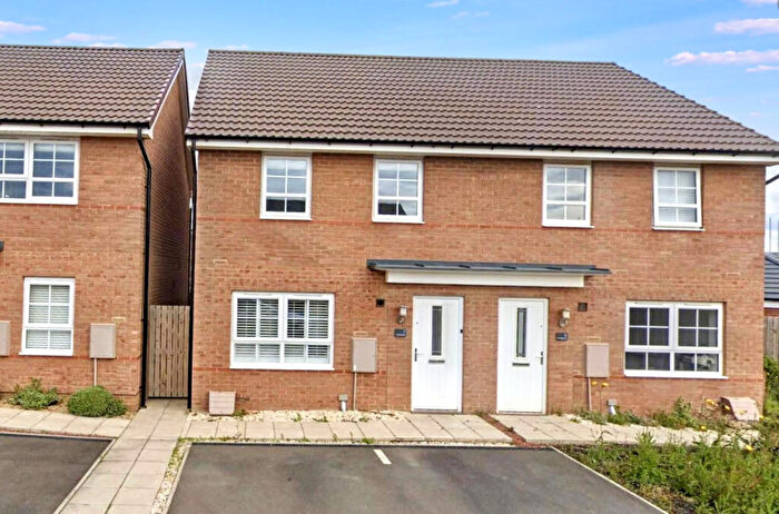 3 Bedroom Semi-Detached House To Rent In Tailor Way, Morpeth, Northumberland, NE61
