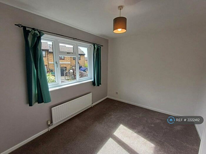 2 Bedroom End Of Terrace House To Rent In Sandpiper Way, Orpington, BR5