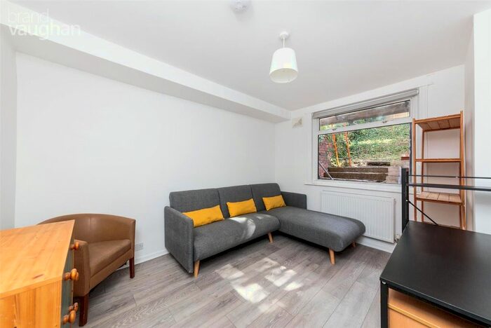 6 Bedroom Terraced House To Rent In Mafeking Road, Brighton, BN2