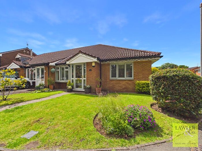 2 Bedroom Bungalow For Sale In Easby Close, Poynton, Stockport, Cheshire, SK12
