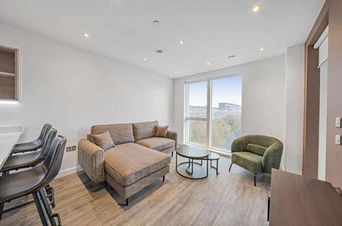 1 Bedroom Apartment To Rent In Thurlow Street, London, SE17