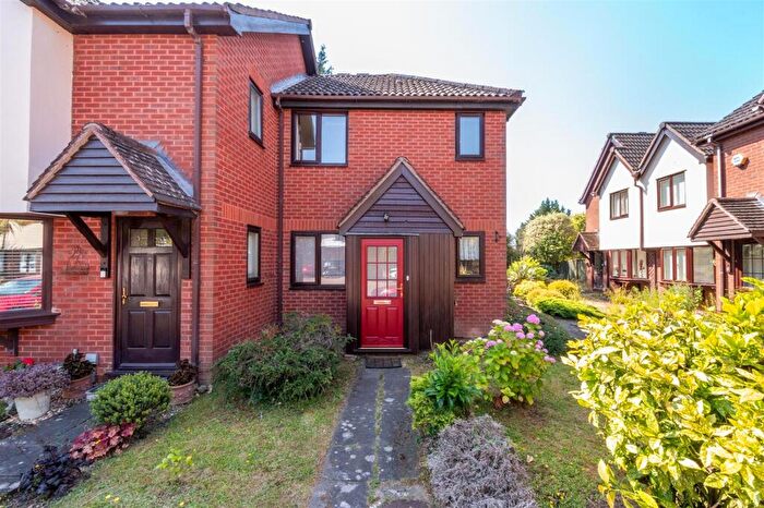 1 Bedroom End Of Terrace House For Sale In Benyon Mews, Bath Road, Reading, RG1