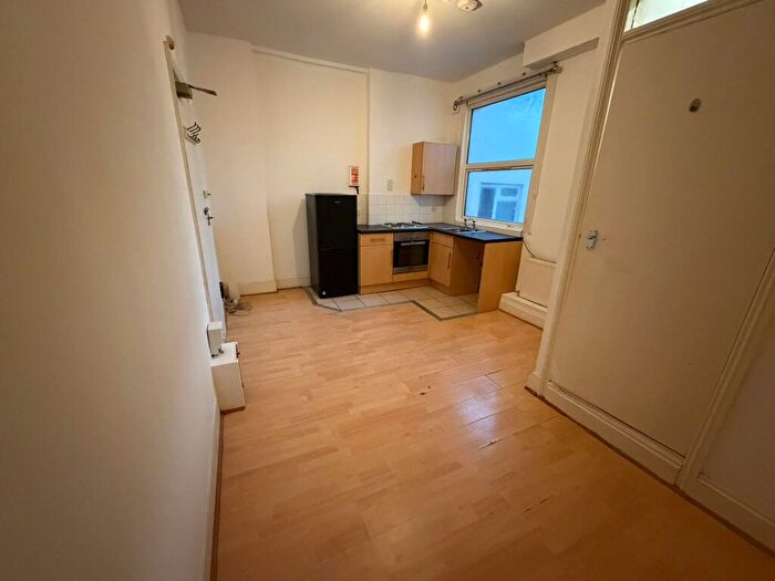 Studio To Rent In Northam, SO14