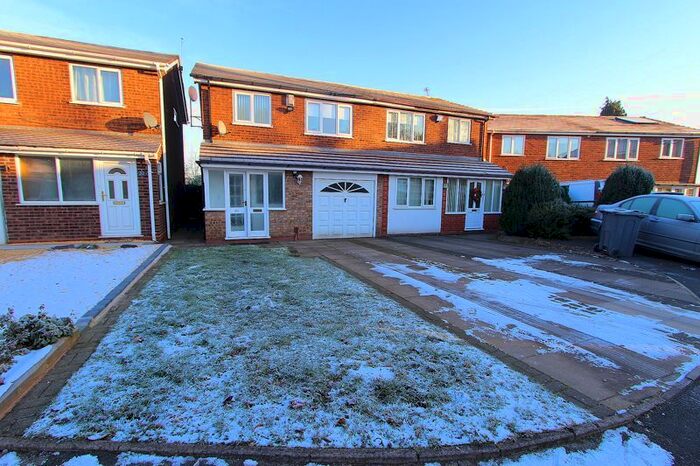 3 Bedroom Semi-Detached House To Rent In Henley Close, Walsall, WS3