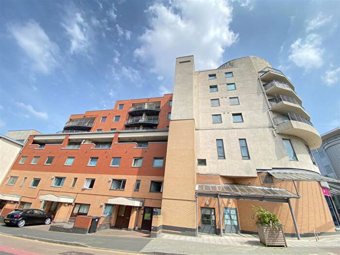 Studio To Rent In Blue Apartments Francis Road, Birmingham, B16