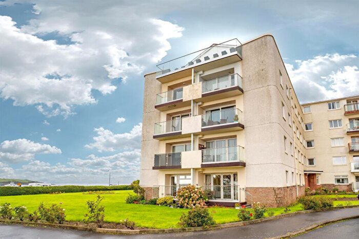 2 Bedroom Flat For Sale In Castlebay Court, Largs, KA30