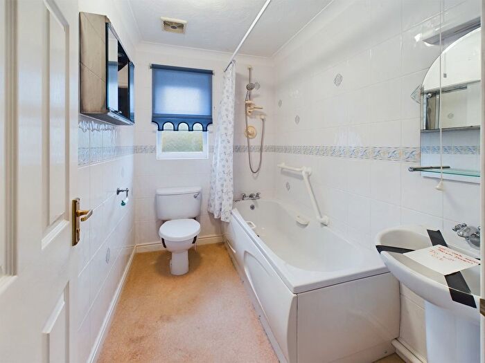 2 Bedroom Bungalow For Sale In Greenwich Close, Downham Market, PE38
