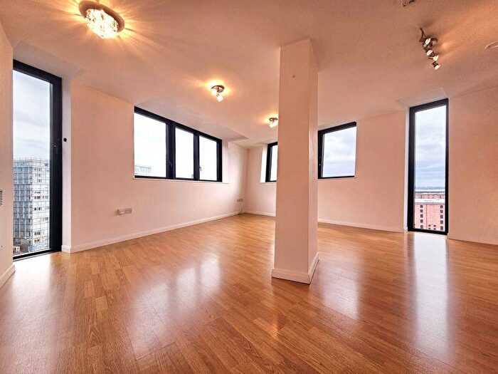 2 Bedroom Apartment To Rent In Mann Island, Liverpool, L3