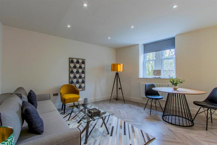 2 Bedroom Flat To Rent In St. Johns Crescent, Canton, Cardiff, CF5