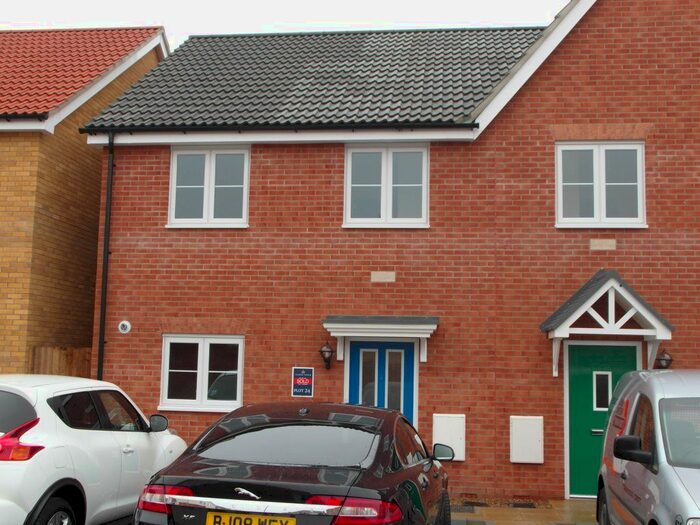 3 Bedroom Property To Rent In Mellowes Road, Hornchurch RM11