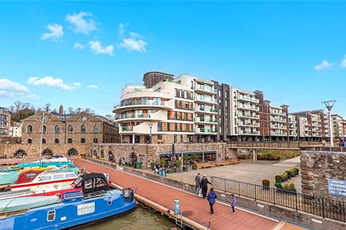 2 Bedroom Apartment To Rent In Millennium Promenade, Bristol, BS1