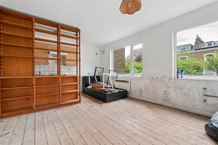 1 Bedroom Flat For Sale In Northbourne Road, London, SW4