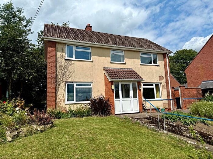 3 Bedroom Detached House For Sale In Woolhope, Hereford, HR1