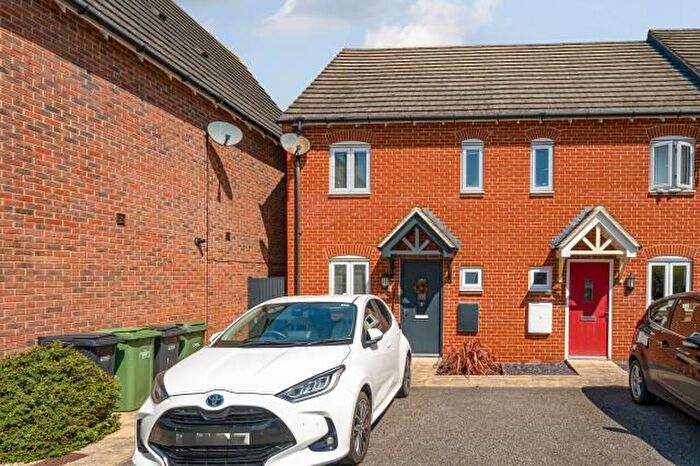 2 Bedroom End Of Terrace House To Rent In Swan Mews, Didcot, OX11