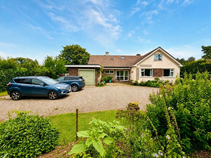 4 Bedroom Detached Bungalow For Sale In Chagford, Newton Abbot, TQ13