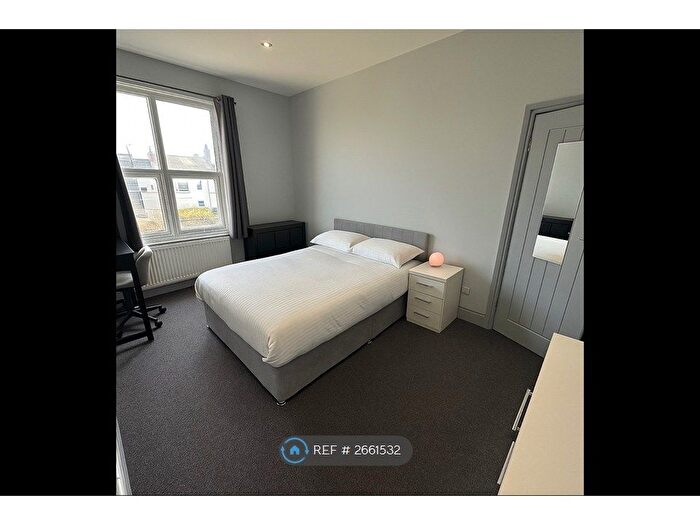 2 Bedroom Flat To Rent In Westcliff-On-Sea, Westcliff-On-Sea, SS0